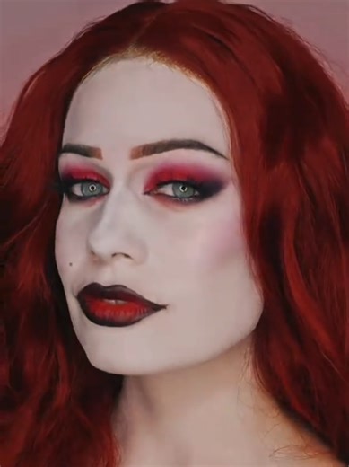 Creative Goth Makeup Ideas for Romantic Looks