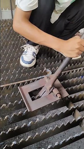 Self-Made Simple Tool Removing Welding Slag For Laser Cutting Platform !