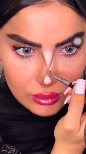 Nose contouring hack 🤯 #ytshorts #shorts #nosecontouring