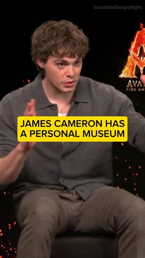 That hand has seen some things 🖐🏼👀 The young cast of AVATAR 3: Fire and Ash talk about James Cameron’s Titanic, Kate Winslet, and the iconic handprint scene 🚢🔥 Cameron has a personal museum of props and memorabilia from his films- including this one Interview by @cbrofficialpage #AvatarFireandAsh #Titanic #Avatar3 #JamesCameron #MovieTrivia | Outside the Spotlight