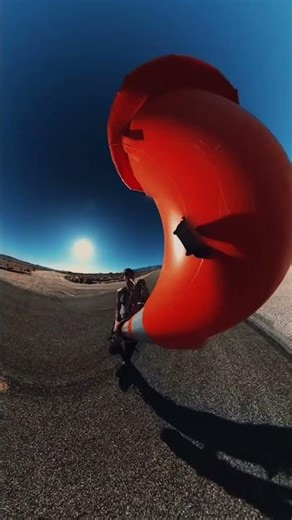 Playing my song SAXOCONE in the middle of the desert 🎷