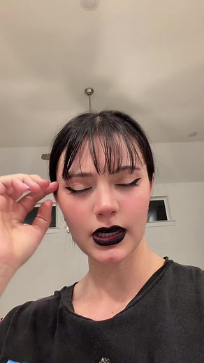 athena🖤 (@athena.kami)’s videos with original sound - athena🖤
