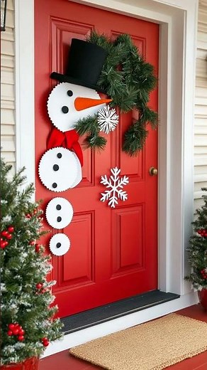 29 Festive Christmas Door Decor Ideas For A Magical Entry