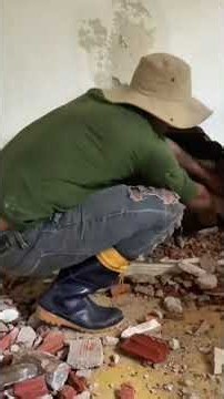 They found a indescribable treasure inside the hole in the wall...#treasurehunter #immeasurable