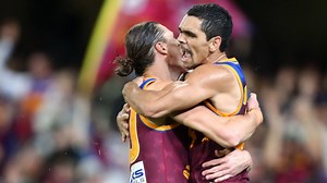 Who wins in the AFL this weekend and why