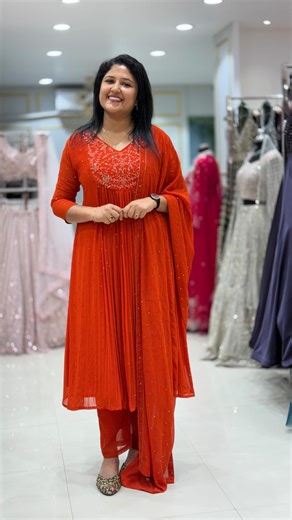 La Rosa By SanujaSajeev on Instagram: "🌸 PREMIUM PARTYWEAR 🌸 🧵 Fabric Details: 👗TOP & DUPATTA : GEORGETTE 👖 BOTTOM : SHANTOON 📦 Product Code: LR1539 🛍 Shop Now: www.larosaalpy.com 📲 CUSTOMER CARE : 807 807 9331 | 807 807 7999 807 807 7111 | 807 808 4111 807 807 1148 | 807 807 6888 82 81 84 7111 📍 La Rosa Boutique Convent Square, Alappuzha 01, Kerala ⸻ #Larosa #LaRosaAlappuzha #UnstitchedSalwar EthnicWear BoutiqueInAlappuzha SalwarSetDesigns ExplorePage ReelsInstagram TrendingReels India