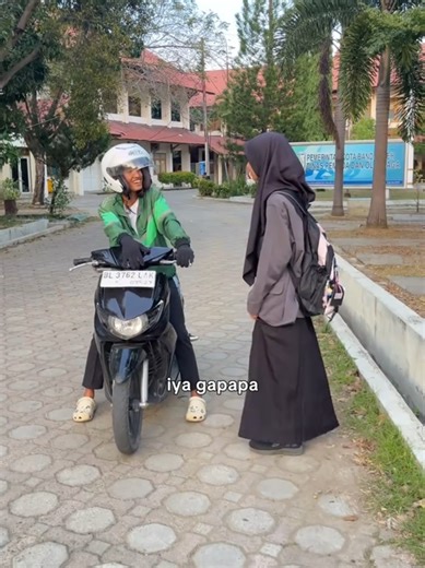 ANAK BERBAKTI #shorts #momokhem #komedi #anakberbakti