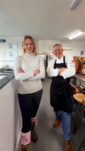 Joe Mann and I cooking up some moves while the students cooked us a game dish. ✨ An amazing visit to truly special school! ✨ It was so inspiring to see how the pupils are working with pheasants and other game – such a creative, hands-on, and unique way to learn! The way they combine learning with nature and adventure is genuinely transformative 🌿🔥 Whether you’re a prep pupil or taking a phenomenal food diploma in the sixth form there is something for everyone to learn here in the kitchen. Quee