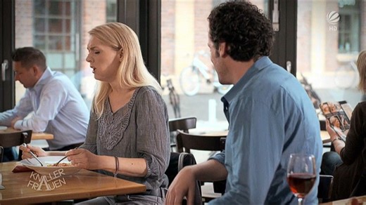 法国进口红酒整箱（型号：Chateau Margaux 2018），精选赤霞珠葡萄酿制，口感醇厚顺滑，适合家庭聚会、节日宴请，储存便捷，开瓶即享优质葡萄酒体验。