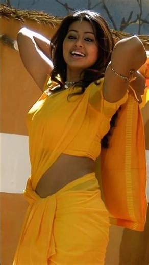 திருப்பாச்சி அருவாப் போல வளைஞ்சு நிற்கும் உடம்பு இது #actresssneha #love #kuthusong #hotsongstatus