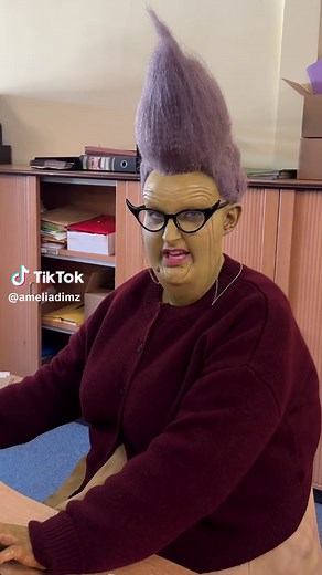 Heidi Klum Halloween Transformation into Roz from Monsters Inc