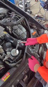 186K views · 558 reactions | Always Prelube the Filter!#maintenance #mechanic #repair #diy | Marius RBE | Facebook