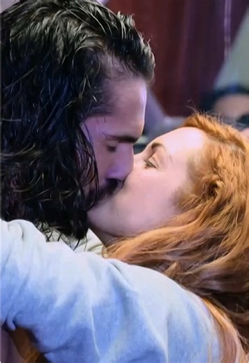 WWE Unreal Season 2 is gonna be the GREATEST… and it’s not just us saying it 🤭😉 #WWEUnreal Season 2 premieres January 20th on @Netflix #WWE #SethRollins #BeckyLynch