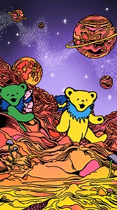 LOEWE and the Grateful Dead. A new ready-to-wear selection honours the sound and spirit of the legendary American rock band, and pays a visual homage to their psychedelic style and countercultural impact from the 1960s to the present day. Available on: loewe.cm/PAULASIBIZA2025_GRATEFULDEAD #LOEWE | LOEWE