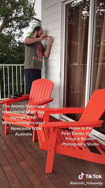 Home to the @pearl_davies vintage pinup and boudoir studio our retro revival short stay accommodation signage is up! #NewcastleNSW #Pearldavies