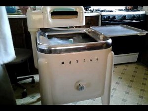 Maytag wringer washer 1964 E2L model (Rosie)