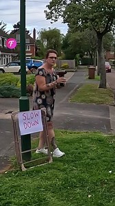 Woman uses hairdryer as speed radar, hilarious! | Fabiosa UK