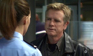 Section de recherches - S03 E05 - Gendarmes | TF1+