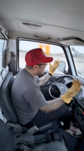 First time driving my 1995 Honda Acty! Walang background music pa makita nyo ang pure experience ko.. Hahaha Masaya siya i drive! Worth every penny. 🥰☺️ #fronmoto #reelsvideoシ #reelsviralシ #highlightsシ゚ #everyoneシ゚ #trendingnow #reelsfbシ #viralreelschallenge | Fron Moto