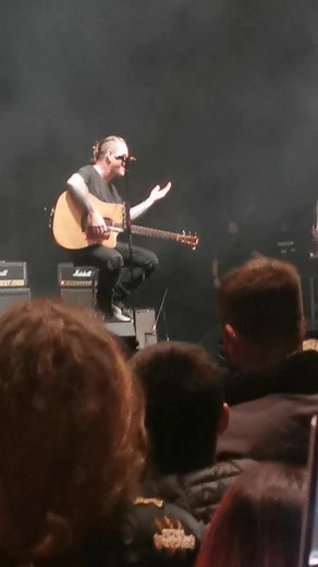 Corey Taylor's Hilarious Moment with SpongeBob Theme Song