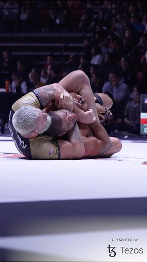 FloGrappling on Instagram: "Gordon Ryan takes the back and submits the reigning ADCC Champ Andre Galvao to cement his spot on top of the World. 📸: @borojitsu | Presented by @tezos.info"