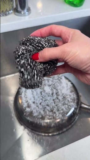 How To Remove Stains From The Bottom Of Your Stainless Steel Pan