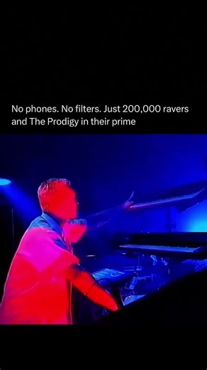 The Prodigy 1997 😈🔊 #rave #breakbeat #cyberpunk #bigbeat #breaks #dancer #90s