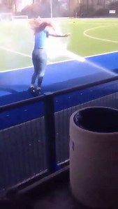 Double shot of FAIL to the face 😂😂 [via CONTENTbible] | theCHIVE