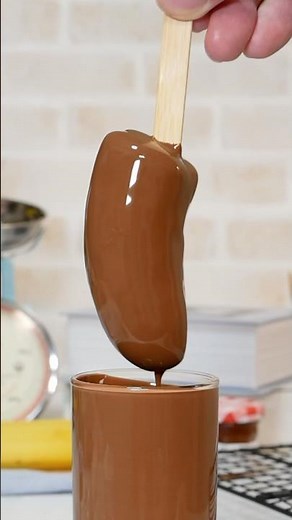 Eat this to cheer yourself up this summer! Frozen chocolate banana nuts #recipe #easy recipe #recipe