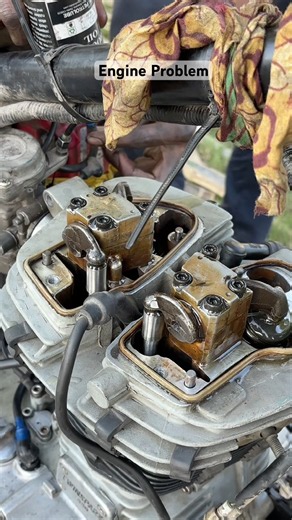 Classic 350 Engine Sound Noise 🤔 #shorts #royalenfield #youtubeshorts