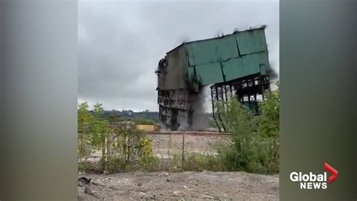 Company facing charges over dust cloud from demolition at Hamilton’s Specialty Bar - Hamilton | Globalnews.ca