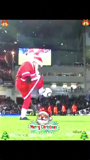 Joyful moments in football during the Christmas season.#funny #funnymoments #funnyfootballmoments #football #soccer