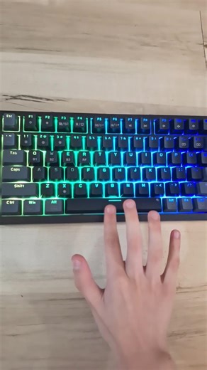 Do not buy this keyboard! #shorts #funny #memes #gaming #keyboard #trend #mechanicalkeyboard #trends