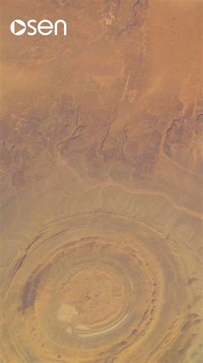 7.5K views · 165 reactions | Richat Structure, or Guelb er Richât, seen from space - a prominent circular geological feature in the Adrar Plateau of the Sahara 直️ #EarthFromSpace #Satellites #Earth #EarthFocus #EarthFromAbove #richatstructure | Sen | Facebook