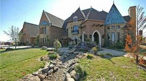 Peek inside this multi-million dollar mansion in Edmond