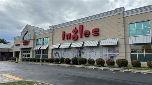 Ingles credit card processing damaged by Hurricane Helene, stores taking cash and checks