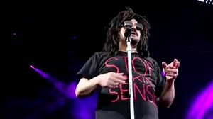 Make a circle in the sand Make a halo with your hand I’ll make a place for you to land | Counting Crows