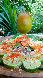 Spicy local Oranges 😍 #foryou #fruit #srilanka #viral #shortvideo #shorts #1million #asia