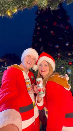 Gavin Booth and Karen Reinsberg on Instagram: "Keep your holidays cheery and bright with @justhardsqueezed.🎄 ‘Tis the Squeezin! We did a short roadtrip to Fredericksburg, our favorite BYOB town to experience their first Christmas tree lighting of the season and a local festive parade. Just Hard Squeezed is made with real fruit juice, and it brought on the real holiday cheer. Just Hard Squeezed is perfect for those that are over the bloat and bubbles, and are looking for something refreshing and