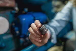 Hydraulic Pump Mounting Set with High-Compression Fitting