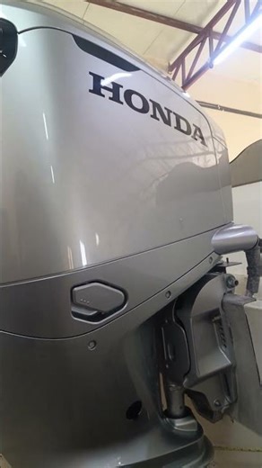 Honda 250 hp new engine#outboard #4 strock #reper& service #marine#mechanic#oman#boatengine #muscat