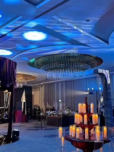 Interior Furniture Full Maroon: Inspirasi Warna Favorit untuk Pesta Ulang Tahun