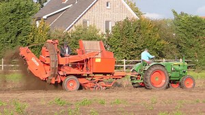 #ThrowbackThursday Here an additional video to our former post. --- Hier noch das dazugehörige Video. #Grimme #TBT #history | GRIMME Landmaschinenfabrik