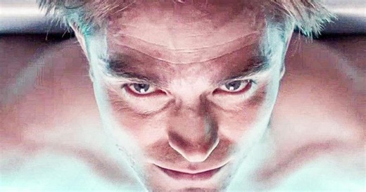 Befutott a Mickey 17 nagy előzetese, amelyben 17-szer nyiffan ki Robert Pattinson