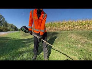 TRIMMING the GRASS in the DITCH with my ELECTRIC TRIMMER -Yardmas DAY 4 🎄