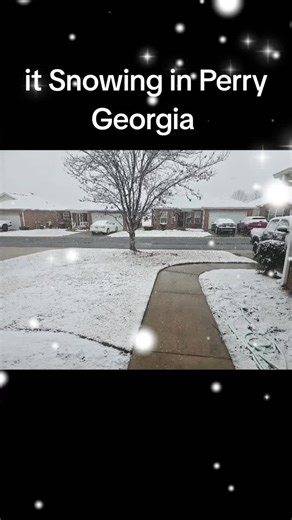 Richard Cranford (@silverfox69690)’s videos with It's Snowing! - Alphablocks
