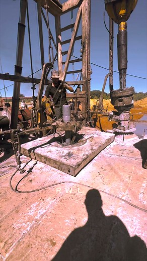 Old School Drilling Rig #rig #old #school #drilling | RIG WORK LIFE