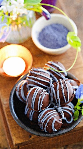 138K views · 1K reactions | Blue Matcha Chocolate Truffles......