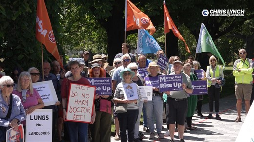Smoke free rally held in Christchurch today with a former minister accusing the Government of making a “dirty deal done behind closed doors.” | Chris Lynch