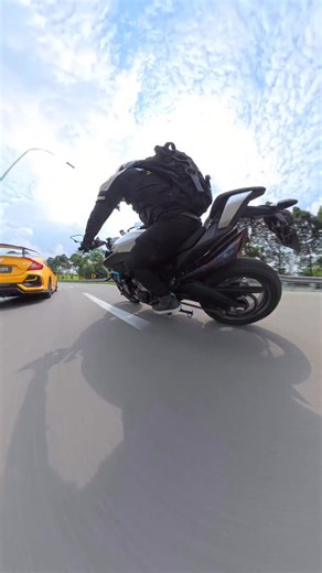 4.1K views · 99 reactions | Capture moments together with Insta360 X5 U-Bolt Mount + Invisible Selfie Stick GPS Preview Mount with Built-In Mic CFMoto 675NK / Burnout Titanium Exhaust #insta360 #insta360x5 #insta360motorcycling #cfmoto #675nk | HZMV MotoVlog | Facebook